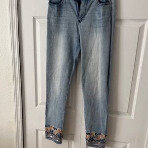 DG2 by Diane Gilman Light Blue Embroidered Ankle Jeans